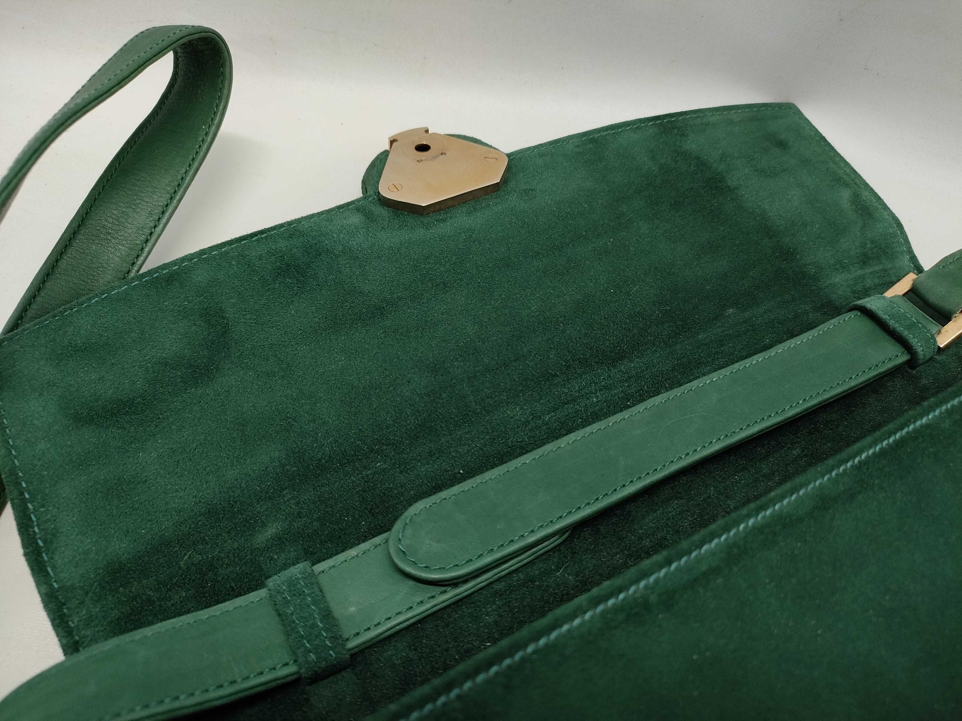 GUCCI Old Velour Shoulder Bag with Gloves and Coin Case