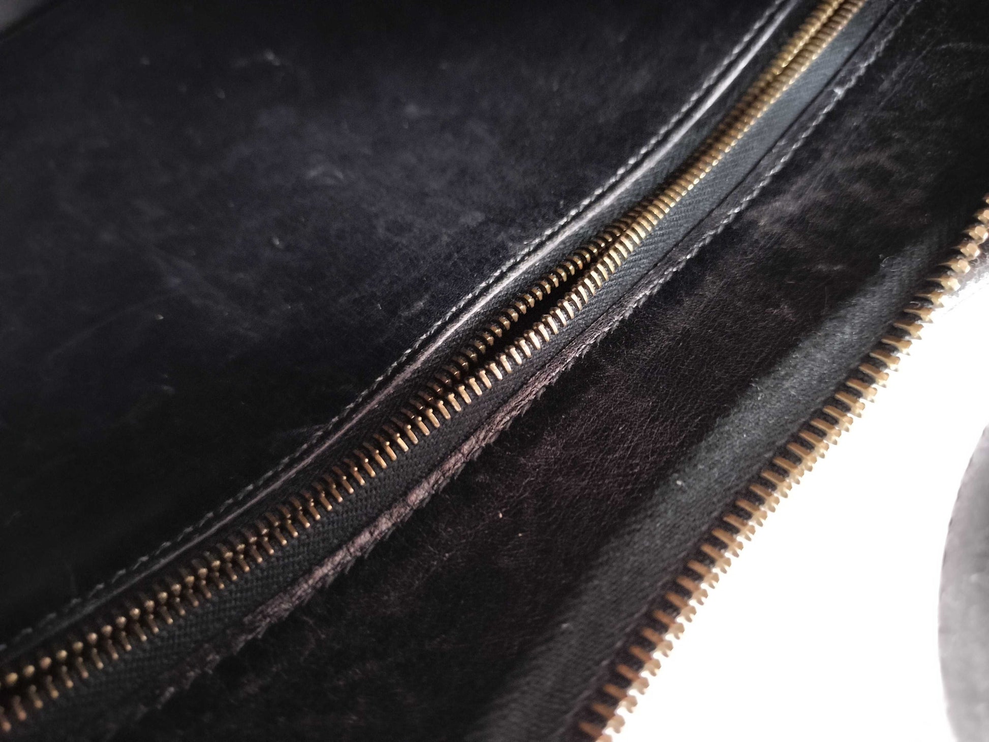 HERMES Trim 31 Box Calf Shoulder Bag