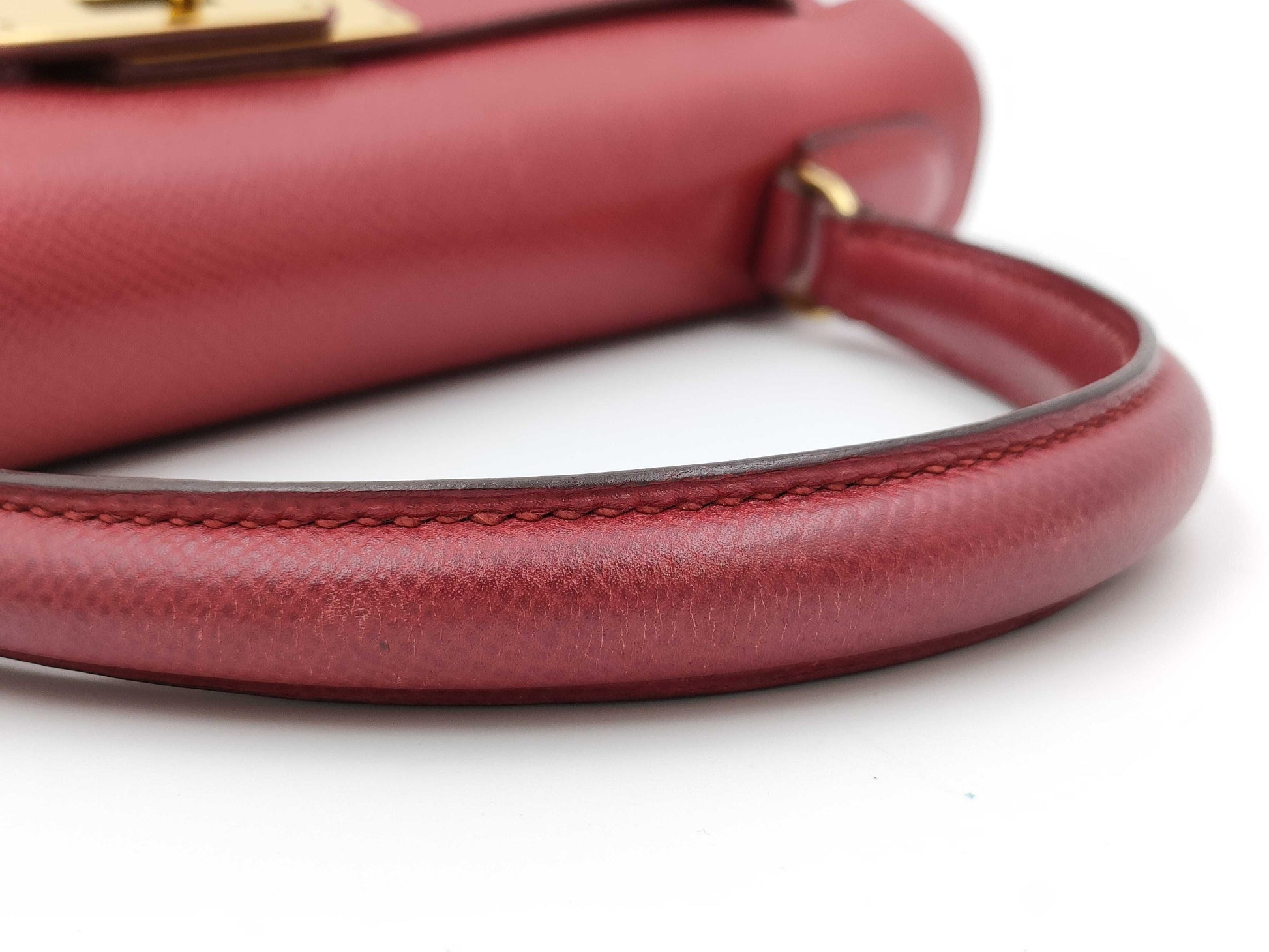 HERMES Kelly 28 Epsom Red Gold Hardware 〇U Stamp Handbag