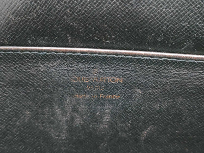 LOUIS VUITTON Epi Pochette Homme / Black Second Bag