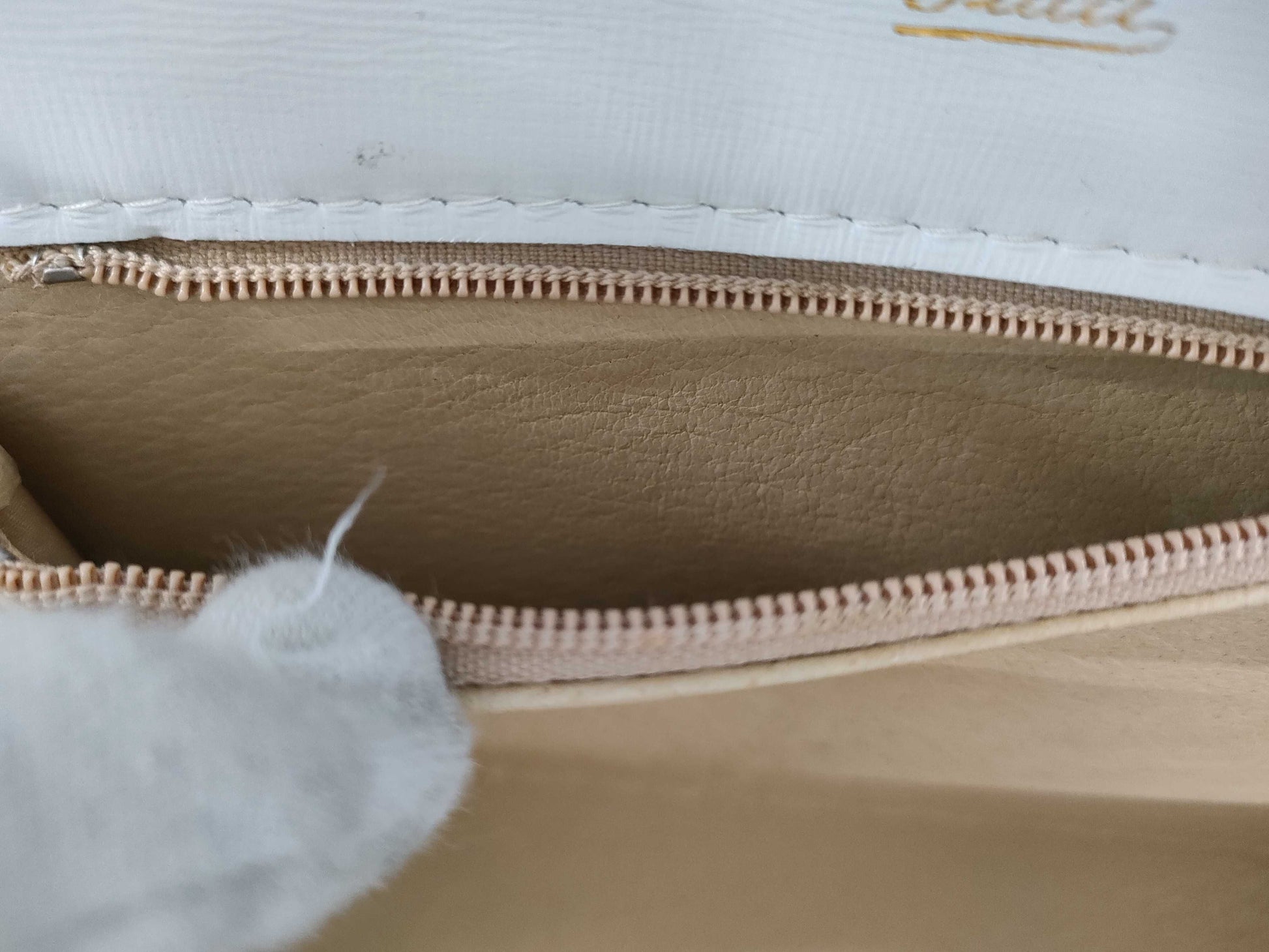 GUCCI Old Leather Chain Shoulder Bag
