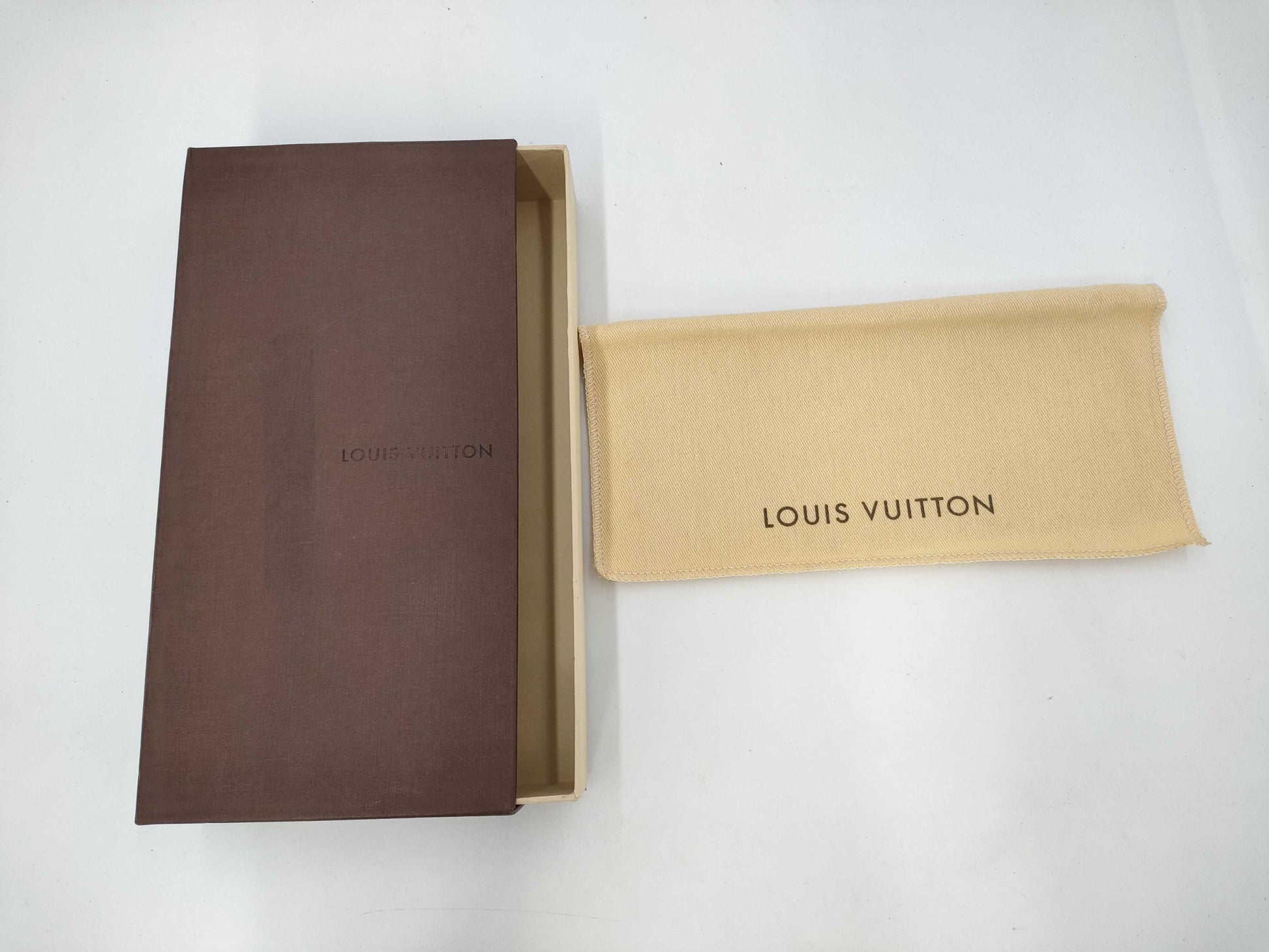 LOUIS VUITTON Vernis Suite M90127 Long Wallet 250709B8174 Wallet