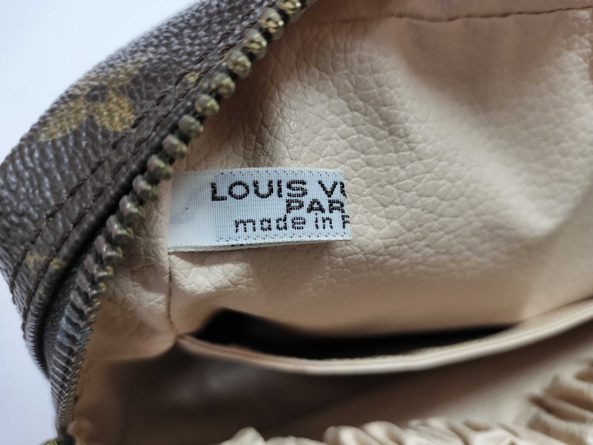 LOUIS VUITTON Monogram True Toilette/Poche Toilette Second Bag