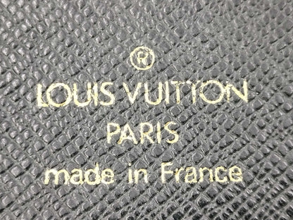 LOUIS VUITTON Taiga Long Wallet Green
