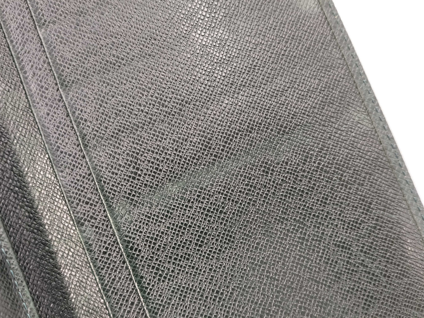 LOUIS VUITTON Taiga Long Wallet Green