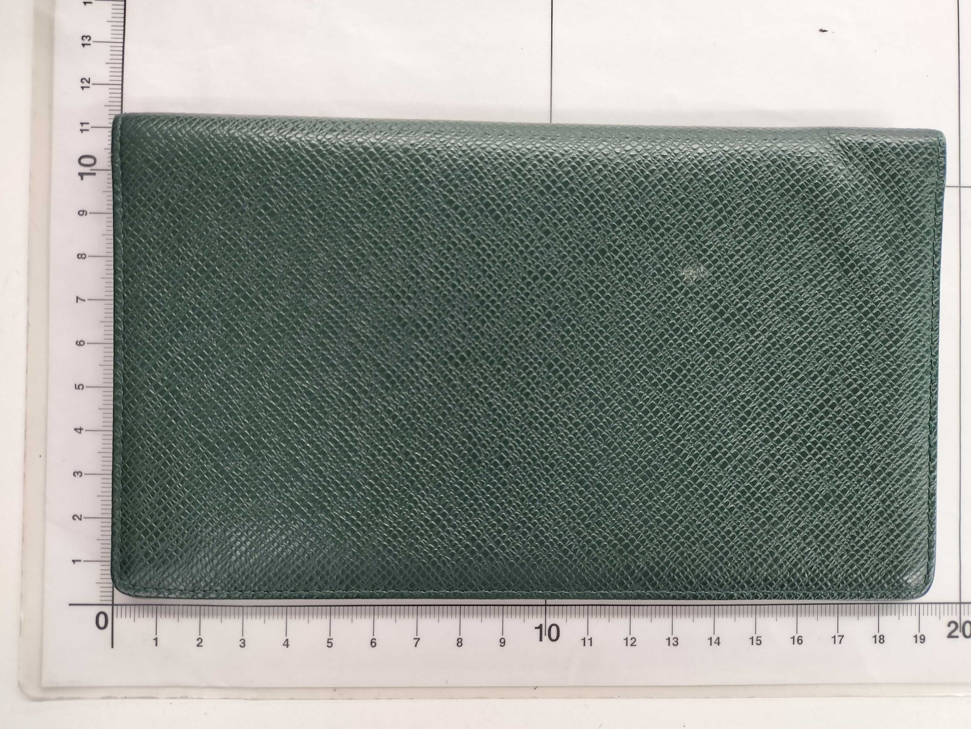 LOUIS VUITTON Taiga Long Wallet Green
