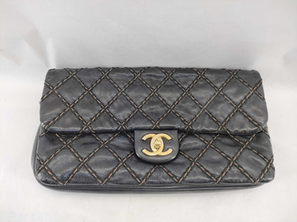 CHANEL [With sticker] No. 19 Calfskin Wild Stitch Matelasse Shoulder Bag