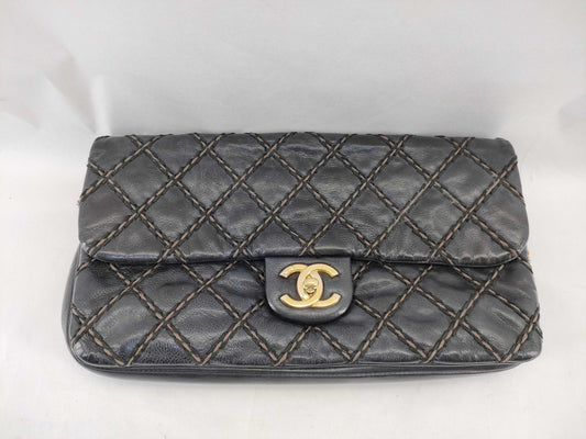 CHANEL [With sticker] No. 19 Calfskin Wild Stitch Matelasse Shoulder Bag