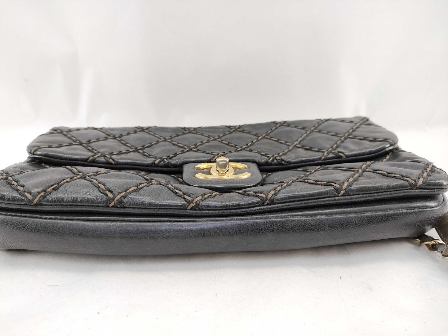 CHANEL [With sticker] No. 19 Calfskin Wild Stitch Matelasse Shoulder Bag
