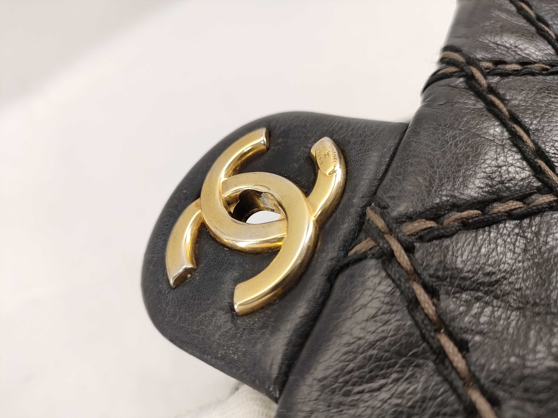 CHANEL [With sticker] No. 19 Calfskin Wild Stitch Matelasse Shoulder Bag