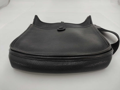 HERMES Evelyn II J engraved shoulder bag