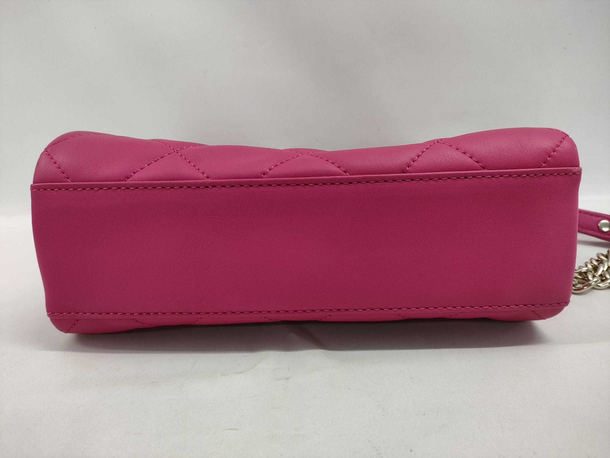 Kate Spade PXRU5747 Chain Shoulder Bag