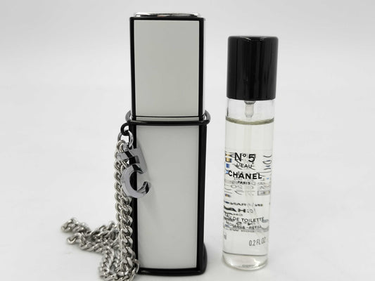 CHANEL No. 5 L'Eau de Toilette Purse Spray Perfume