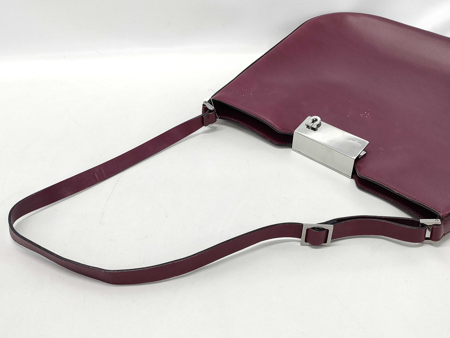 Salvatore Ferragamo Gancini one-shoulder shoulder bag