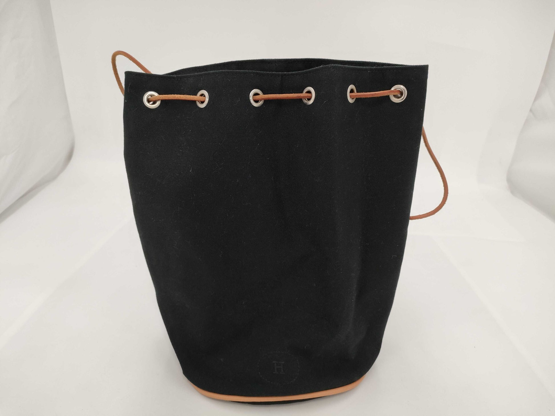 HERMES Drawstring Handbag