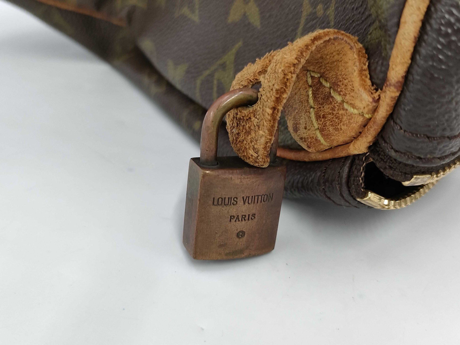 LOUIS VUITTON Monogram Speedy 35 Boston Bag