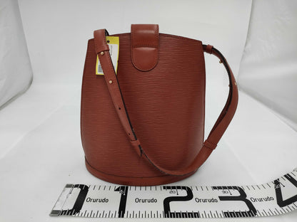 LOUIS VUITTON VI0935 Epi Cluny M52252 Shoulder Bag