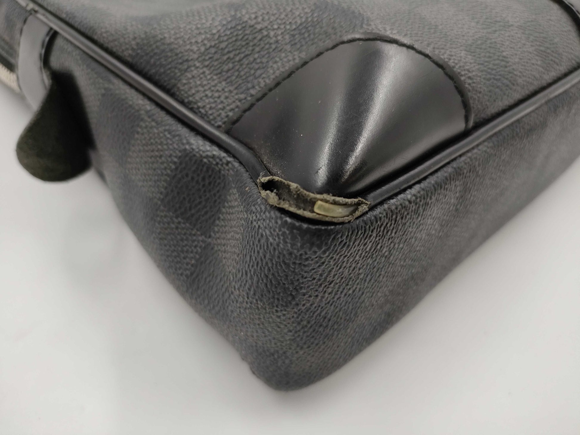 LOUIS VUITTON Damier Graphite Porto Document Voyage Zipper Junk Bag