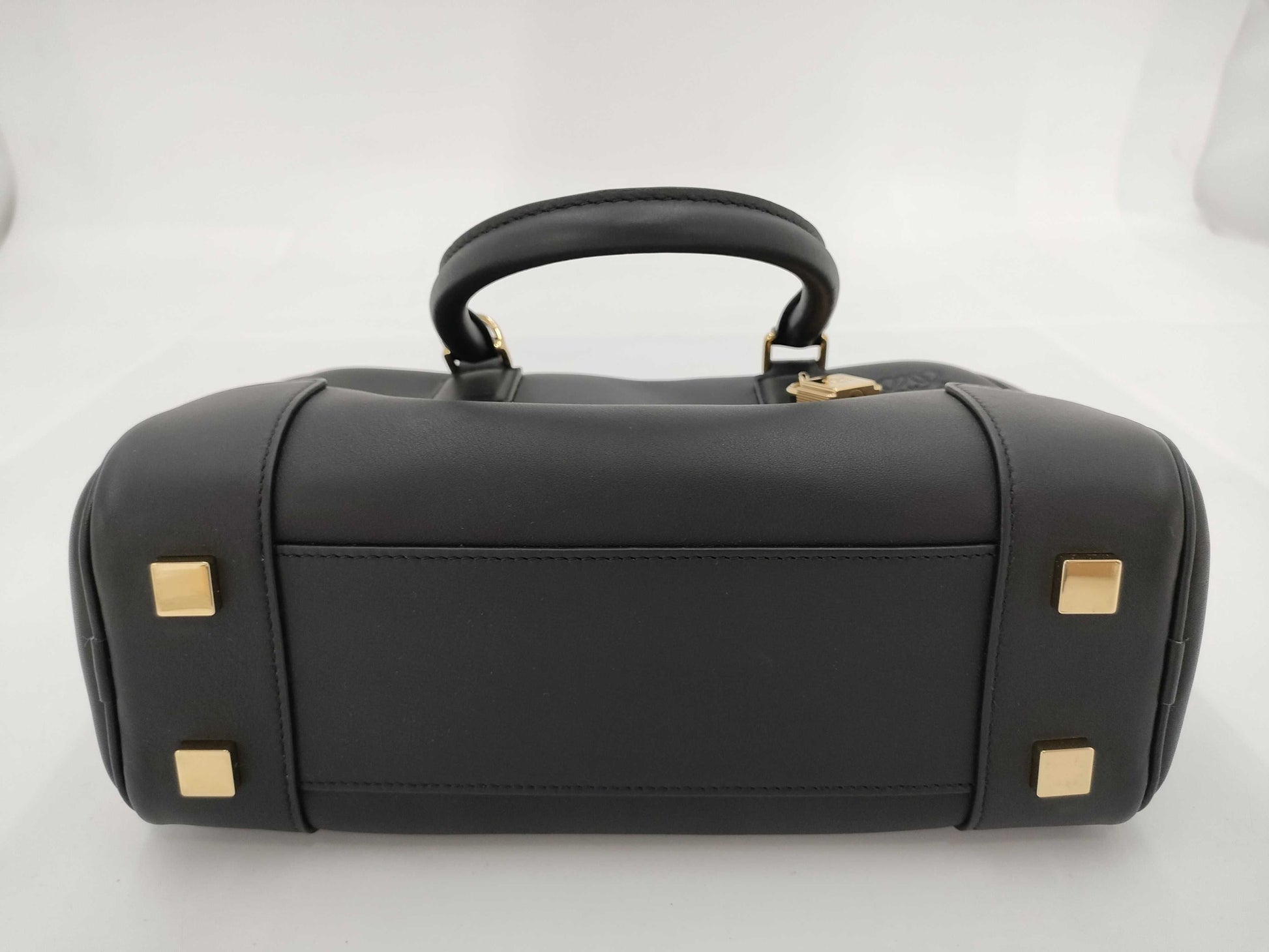 LOEWE Amazona 23 2-Way Handbag Black A039N07X01