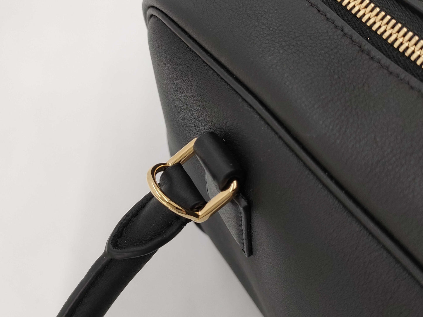 LOEWE Amazona 23 2-Way Handbag Black A039N07X01