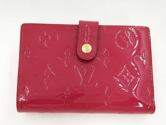 LOUIS VUITTON Vernis Portefeuille Viennois Initial Wallet