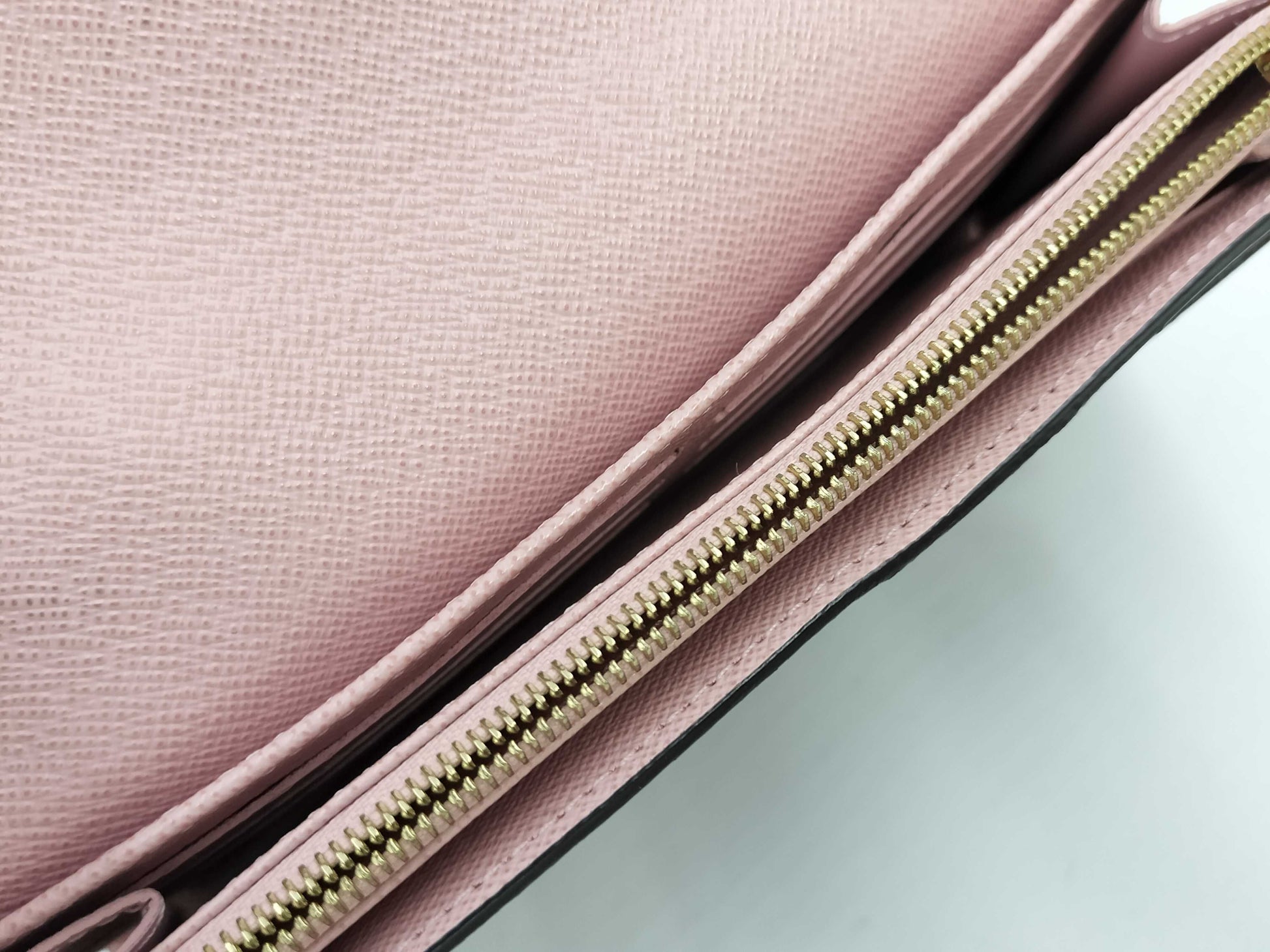 LOUIS VUITTON Monogram Portefeuille Sarah Wallet