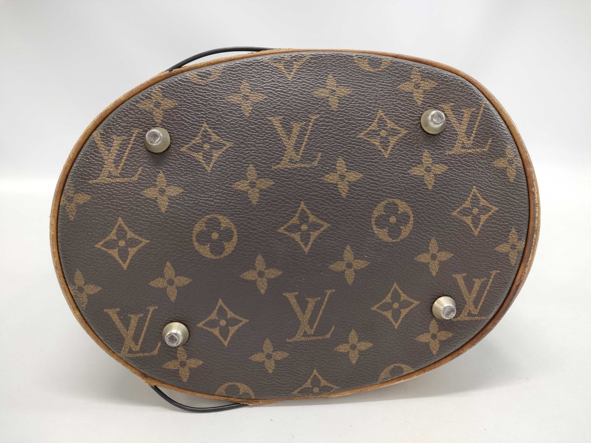 LOUIS VUITTON Monogram Bucket PM Tote Bag