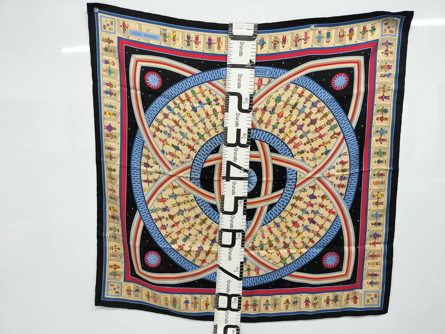 HERMES Carré DONNER LA MAIN Reaching Out Scarf