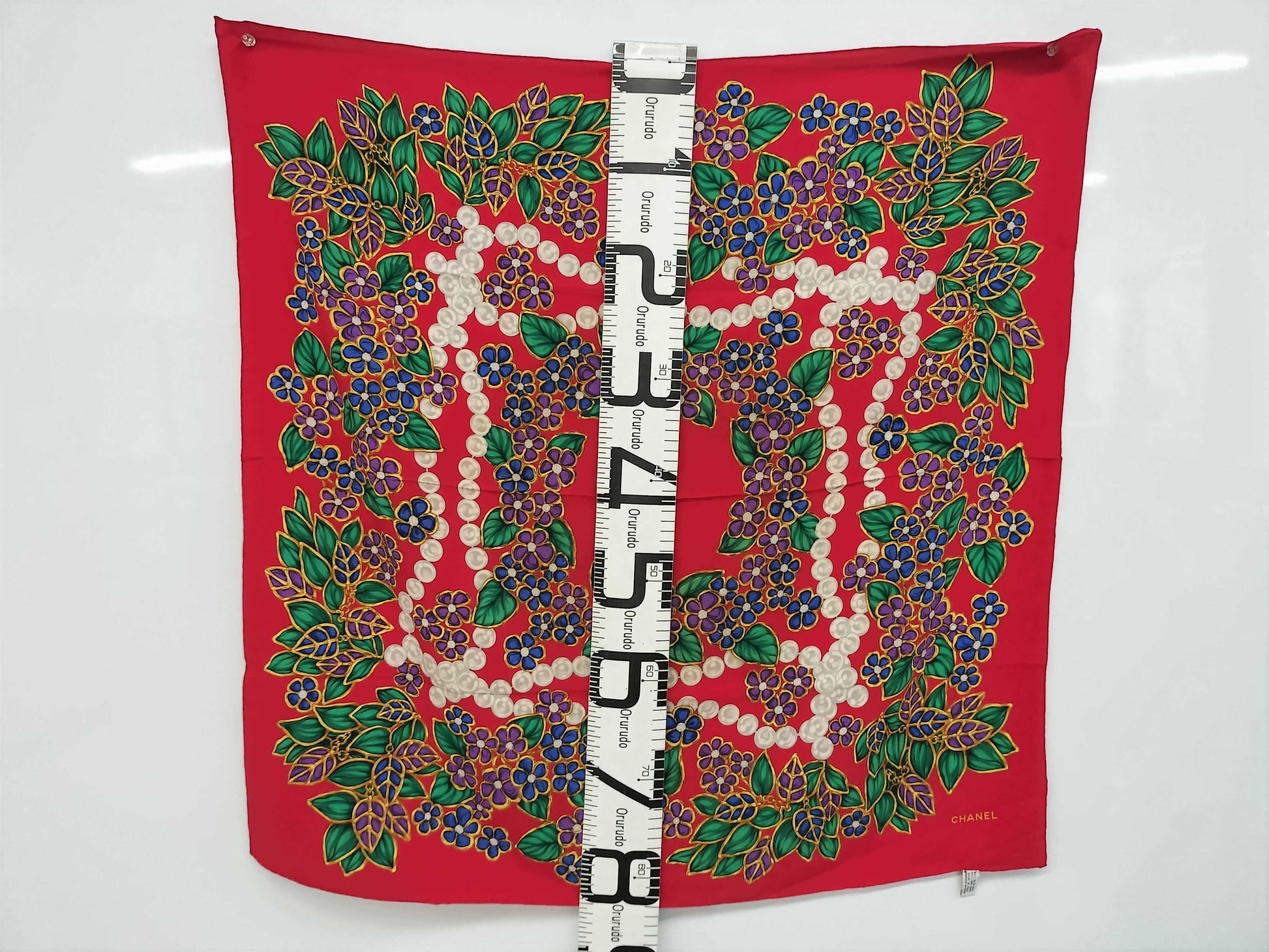 CHANEL floral motif red scarf