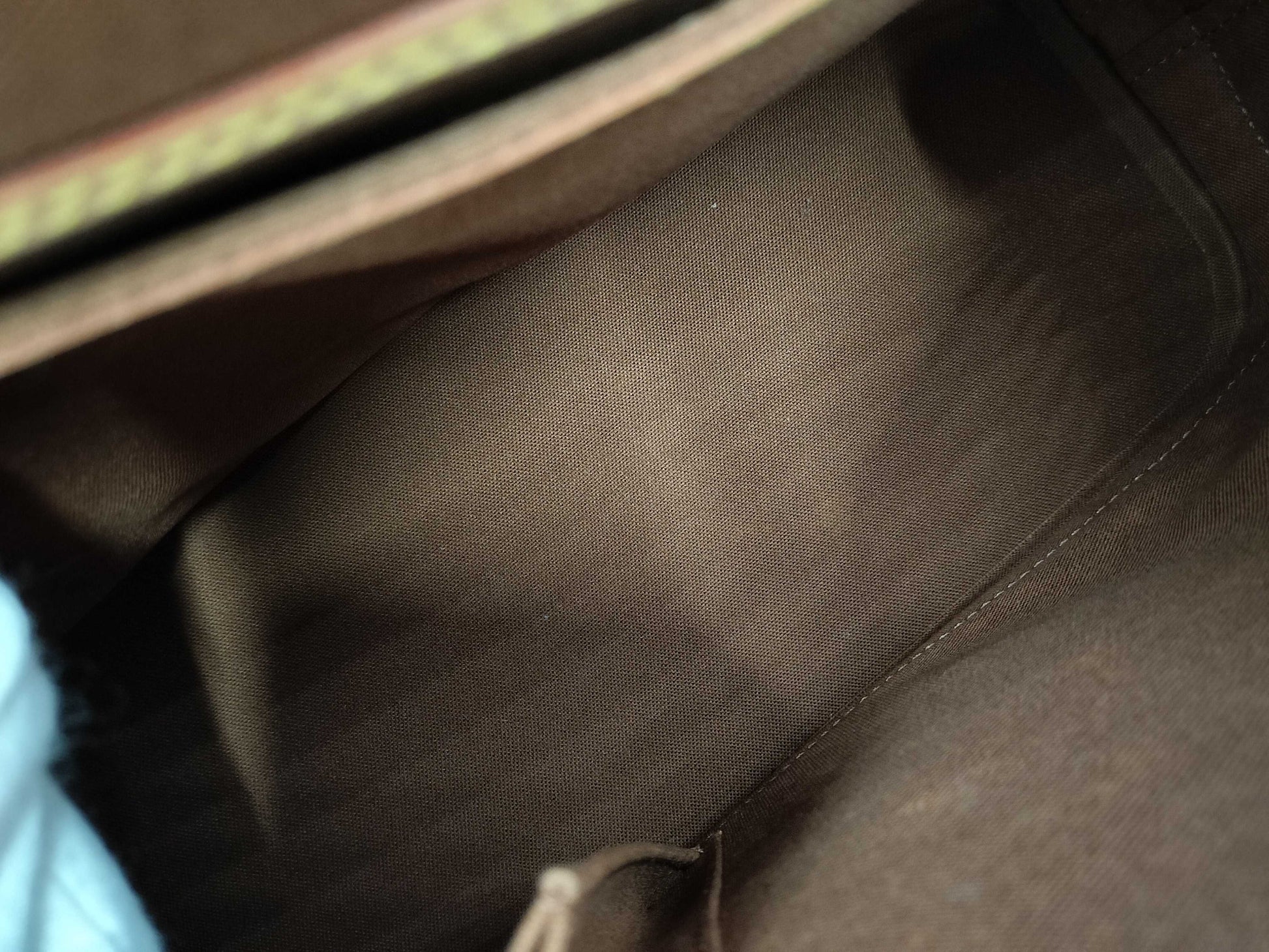 LOUIS VUITTON Monogram M51130 Alma Handbag