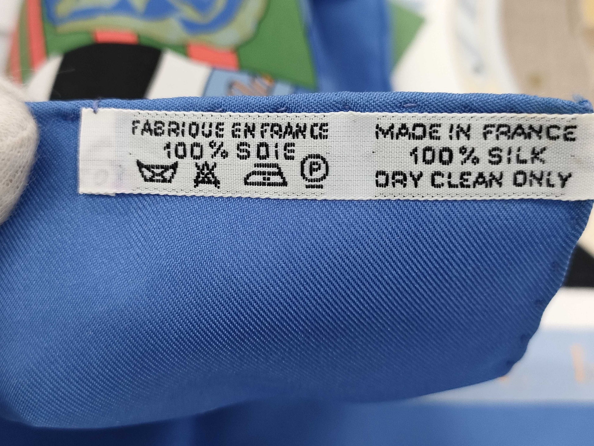 HERMES Carre Jazz Scarf