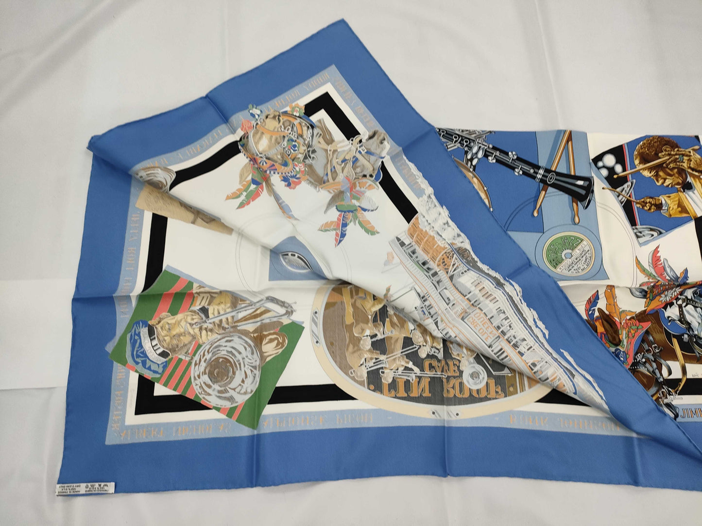 HERMES Carre Jazz Scarf