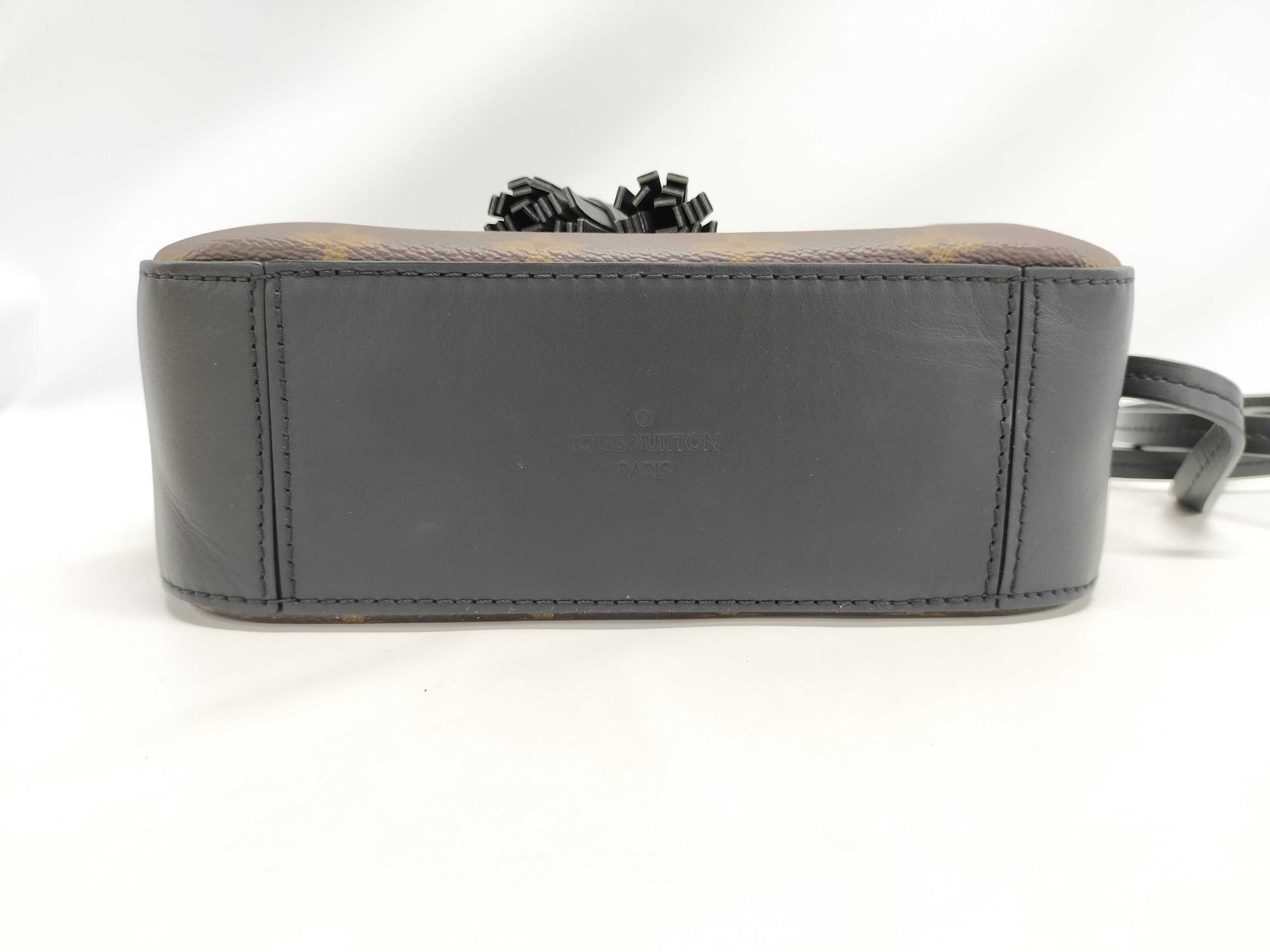 LOUIS VUITTON Monogram Saintonge Shoulder Bag
