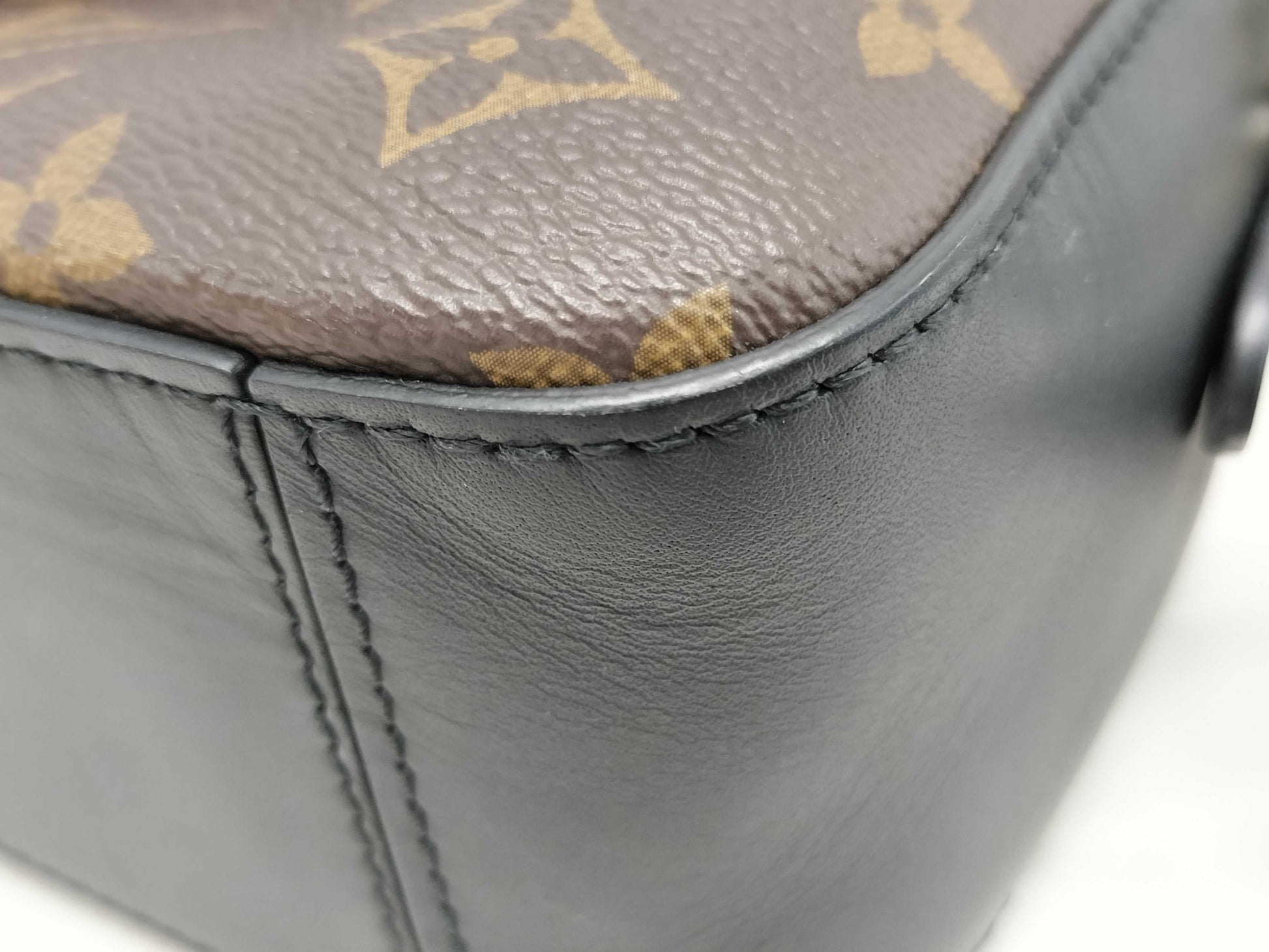 LOUIS VUITTON Monogram Saintonge Shoulder Bag