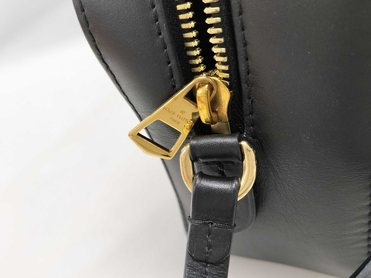 LOUIS VUITTON Monogram Saintonge Shoulder Bag
