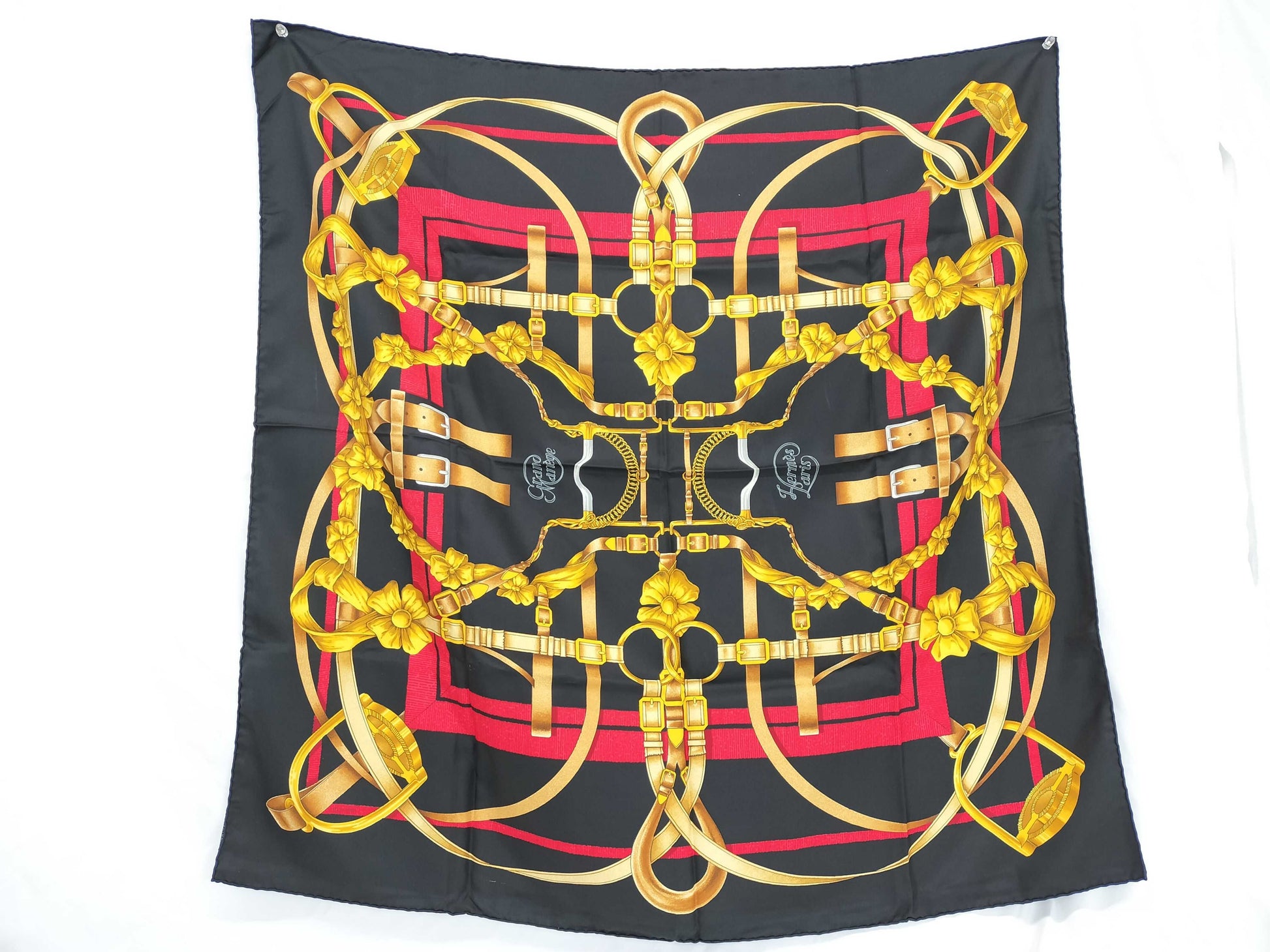 HERMES Carre Carre GRAND MANAGE Scarf
