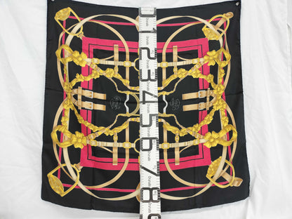 HERMES Carre Carre GRAND MANAGE Scarf