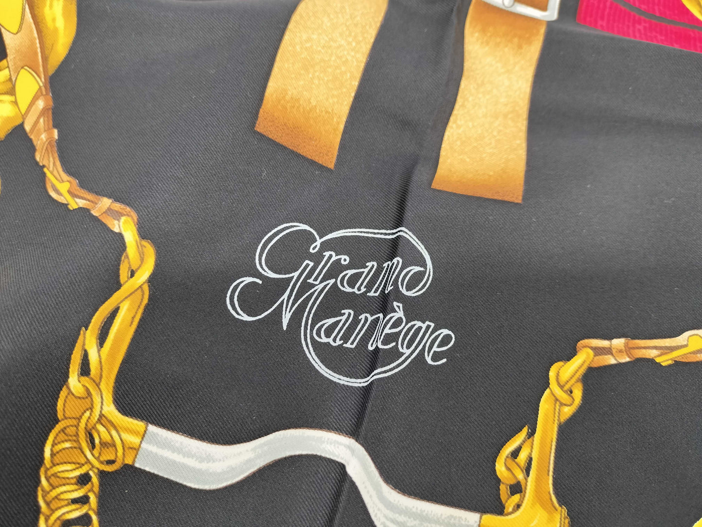 HERMES Carre Carre GRAND MANAGE Scarf