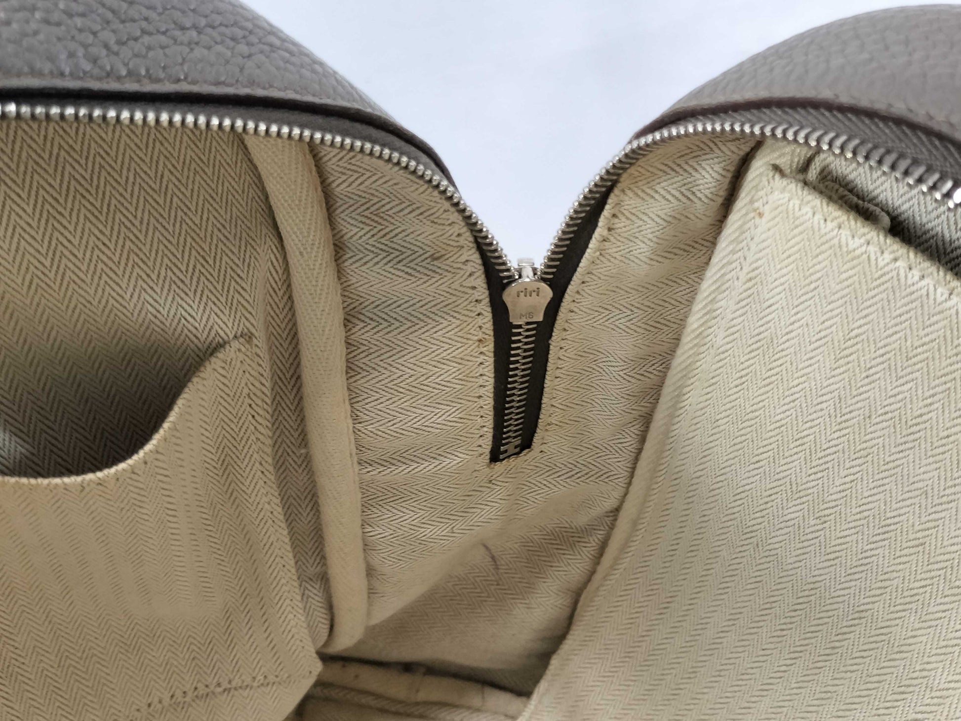 HERMES Victoria 40 handbag