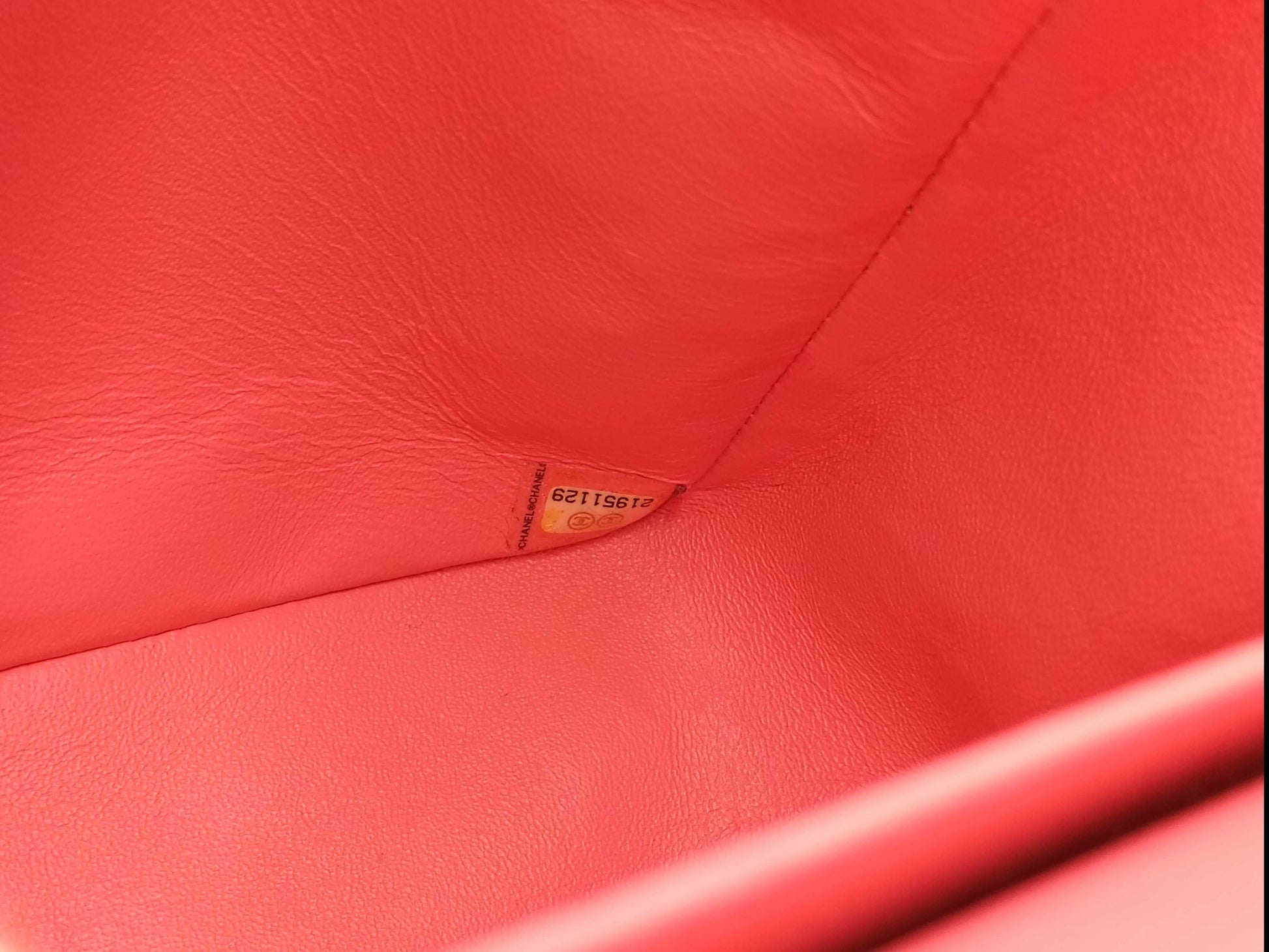 CHANEL No. 21 Enamel Matelasse Pink Shoulder Bag