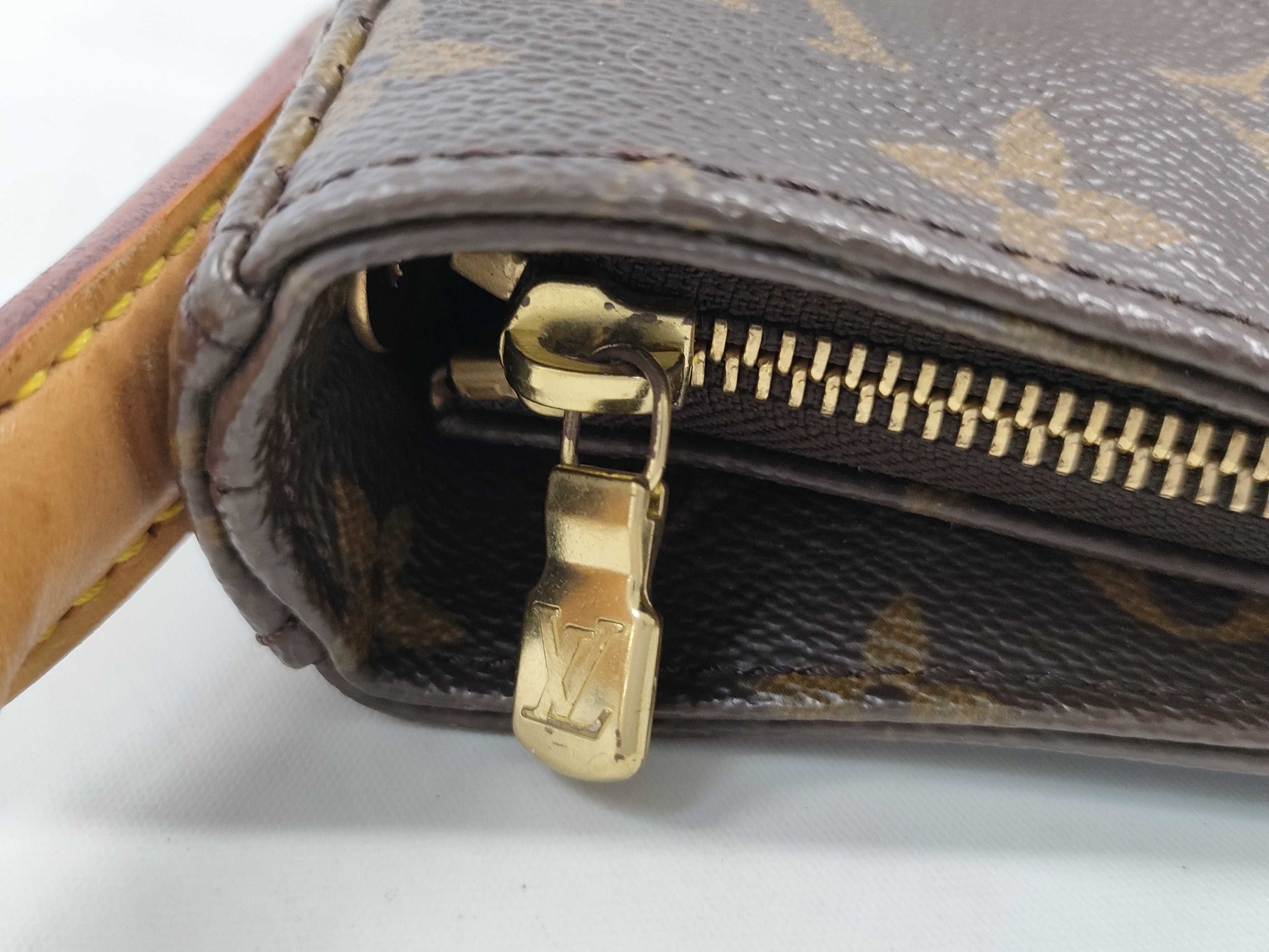 LOUIS VUITTON MI0040 Monogram M51145 Looping GM Tote Bag