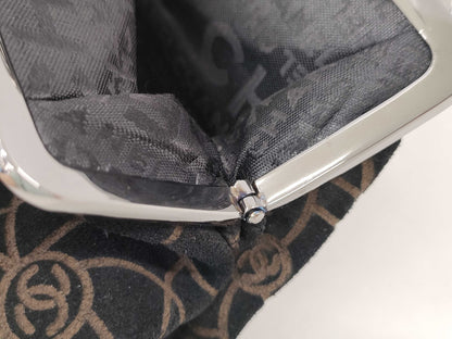 CHANEL Clasp Chain Camellia Handbag
