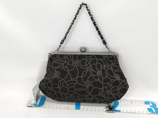CHANEL Clasp Chain Camellia Handbag