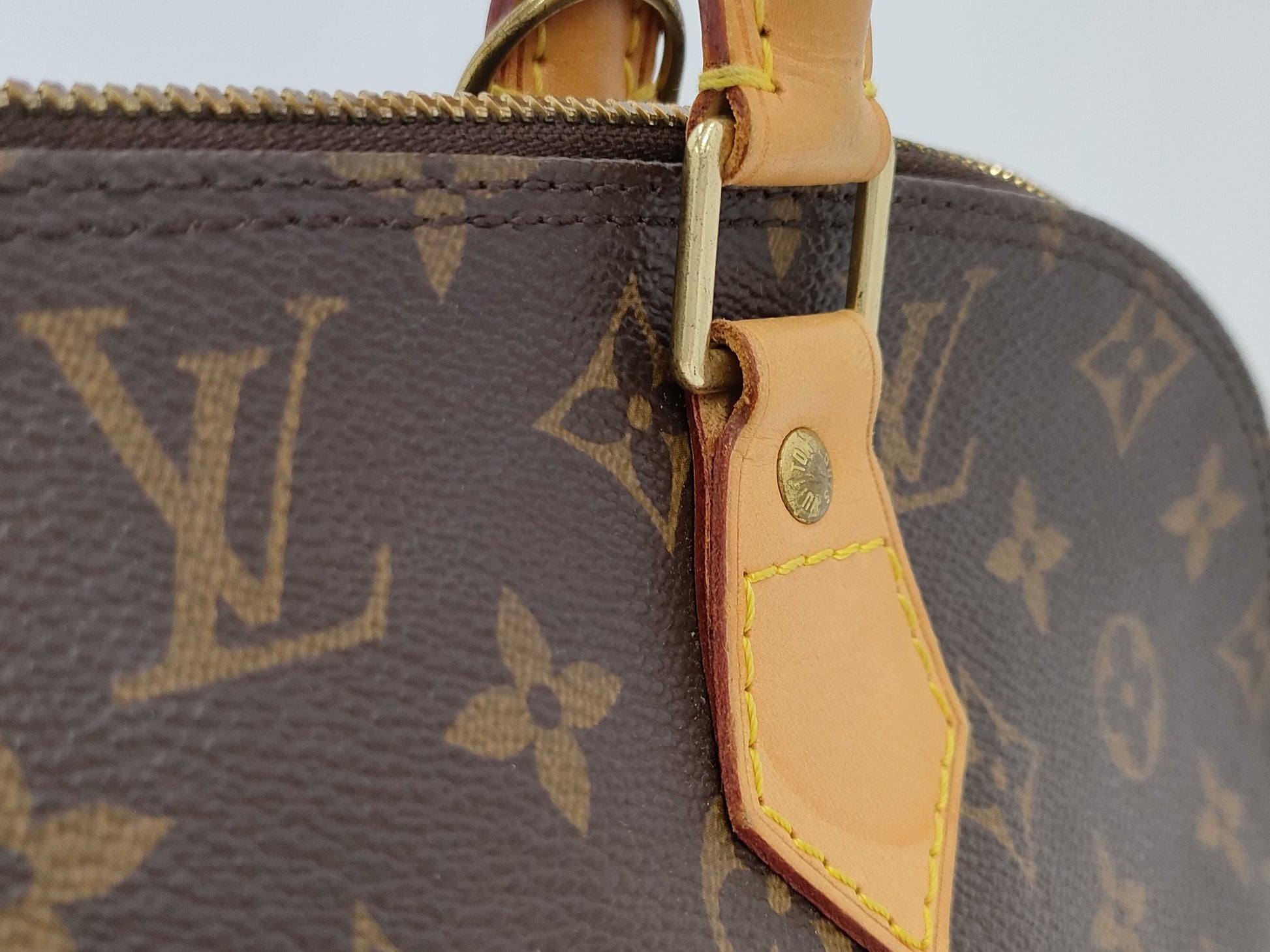 LOUIS VUITTON Monogram M40878 Alma MM Handbag