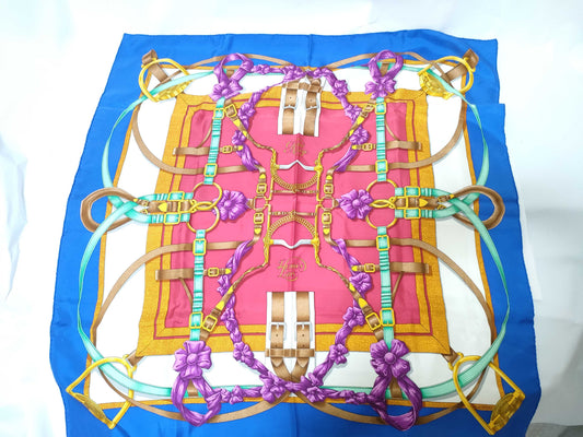 HERMES Carre 90 Scarf