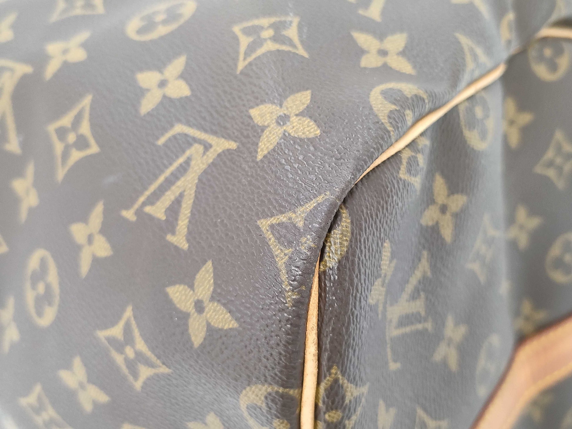 LOUIS VUITTON Monogram Keepall Bandouliere 55 Boston Bag