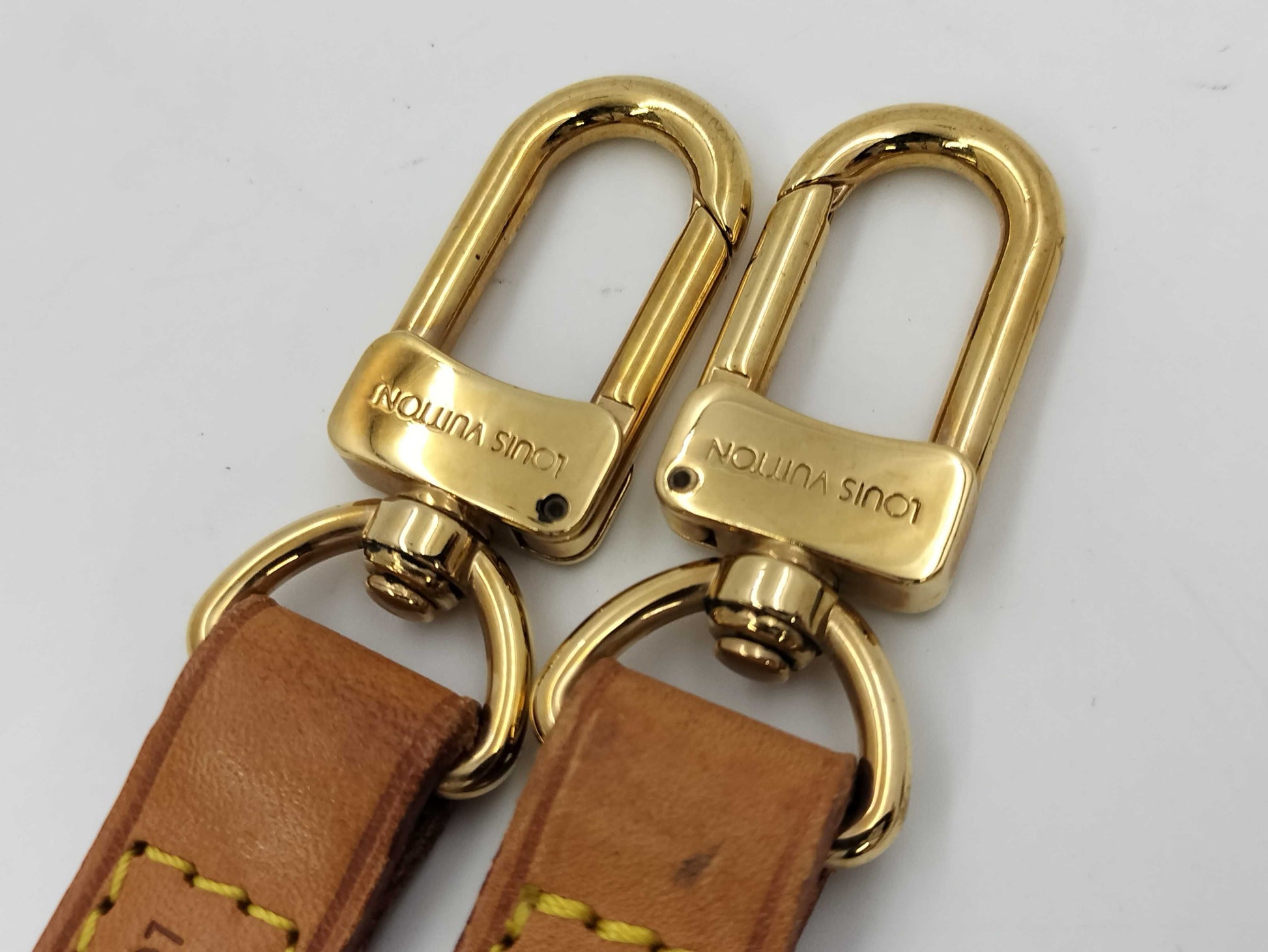 LOUIS VUITTON Shoulder Strap, Natural Leather, Other Accessories
