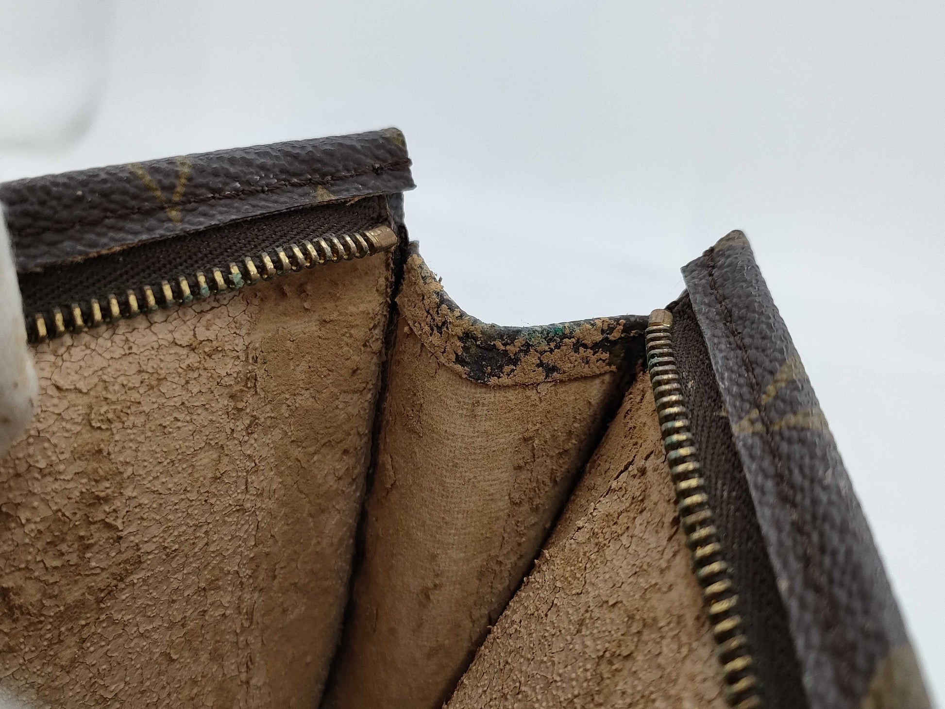 LOUIS VUITTON Monogram Pouch Pouch
