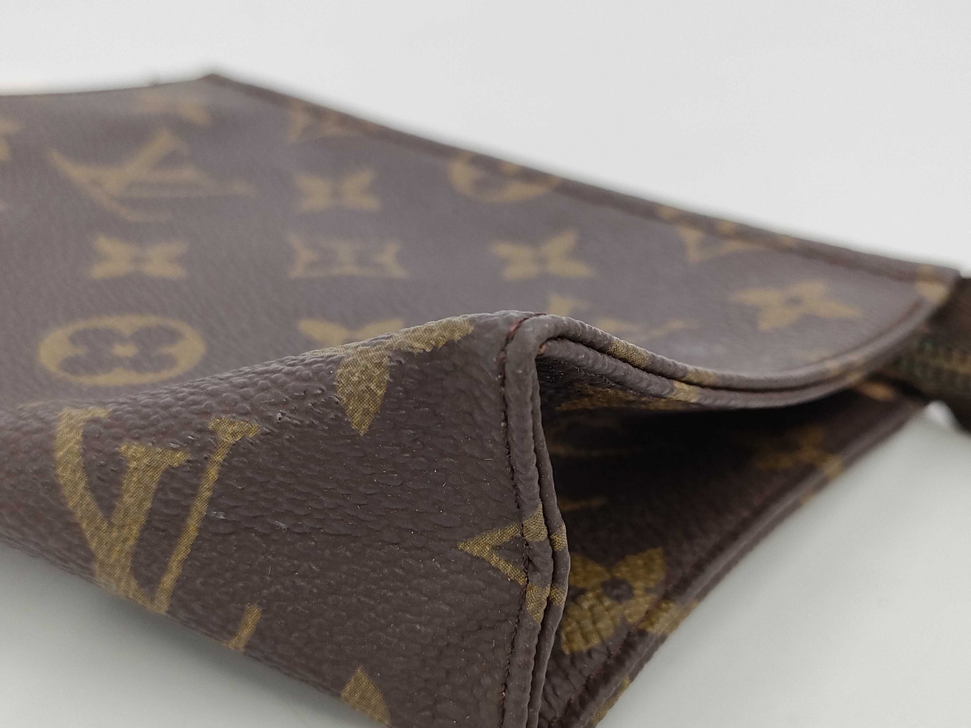 LOUIS VUITTON Monogram Pouch Pouch
