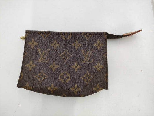 LOUIS VUITTON Monogram Pouch Pouch